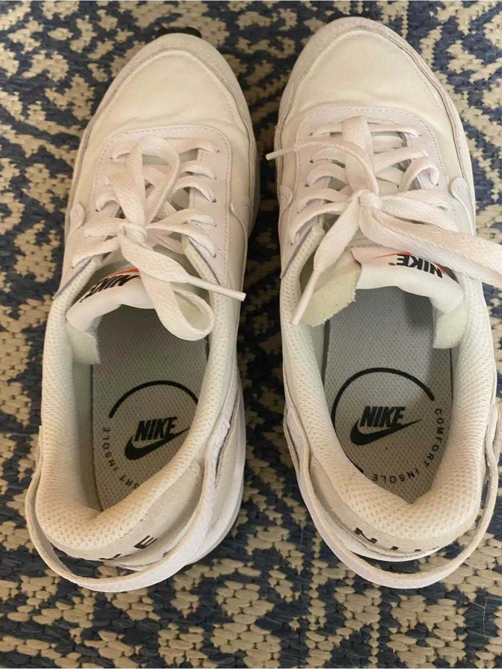 Nike Women’s Waffle Debut Sneakers - Picture 4 of 6